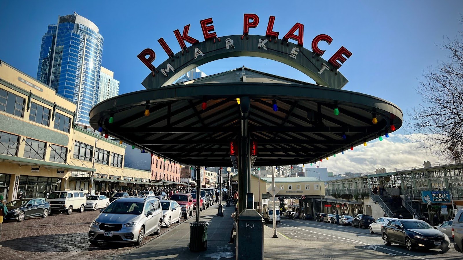 Pike Market: Seattle’s 2024 Holiday Festivities