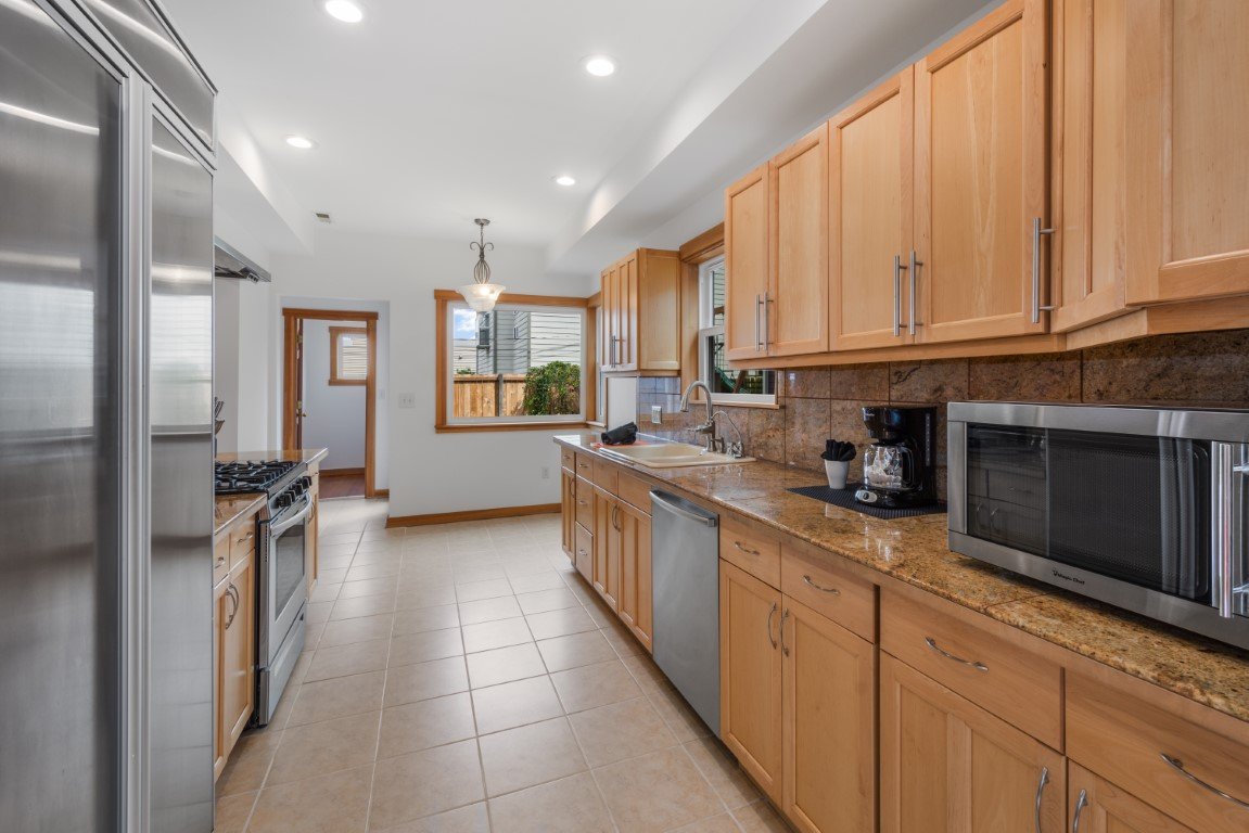 CREATOR: gd-jpeg v1.0 (using IJG JPEG v62), quality = 100